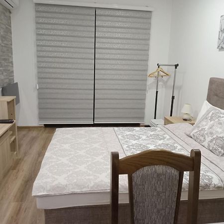 Apartments Karic Aerodrom Tuzla Dubrave Gornje Exterior photo